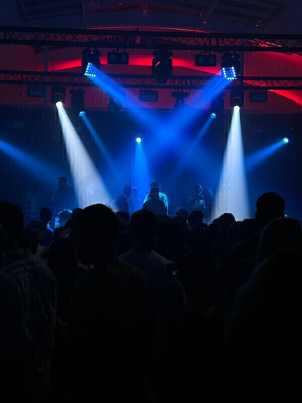 PRESTATION-ÉCLAIRAGE-FESTIVAL-LOIRE ATLANTIQUE